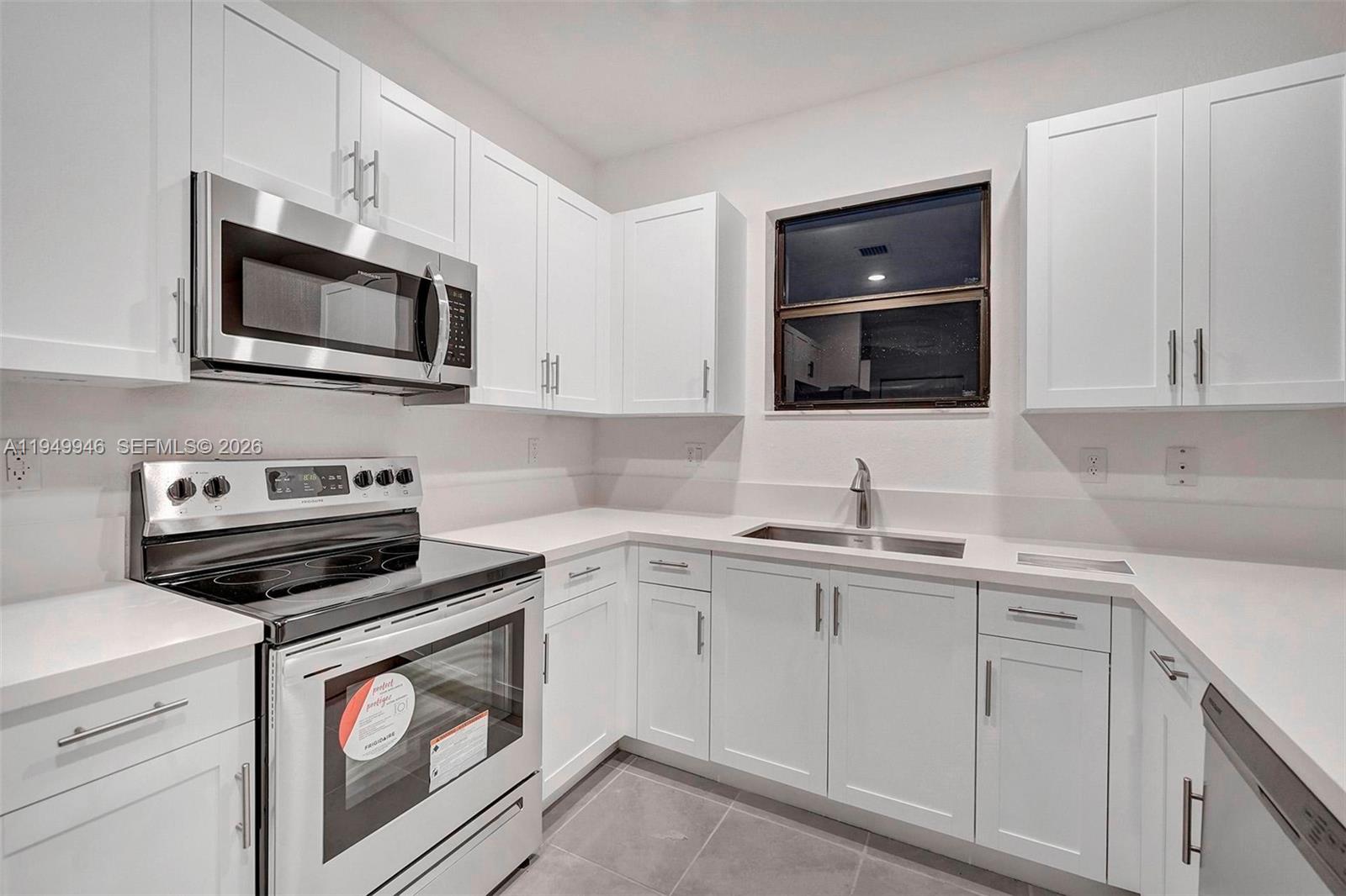 PINE VISTA - Residential