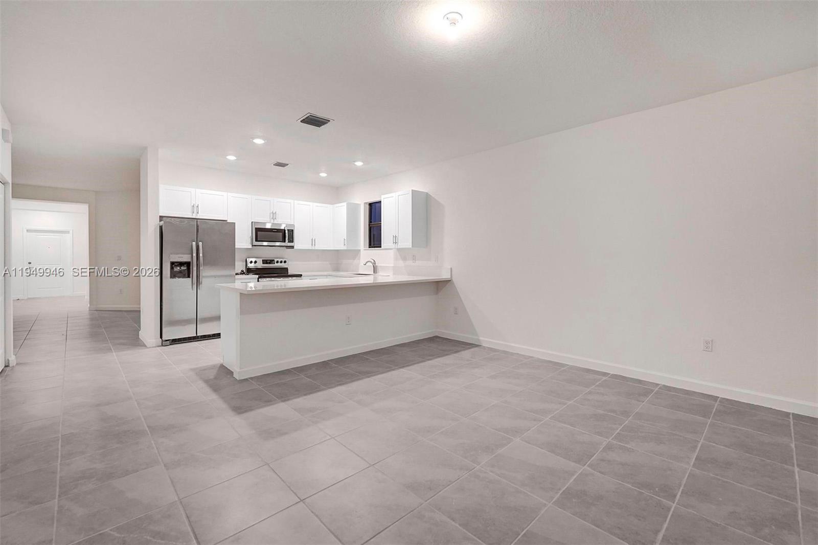 PINE VISTA - Residential