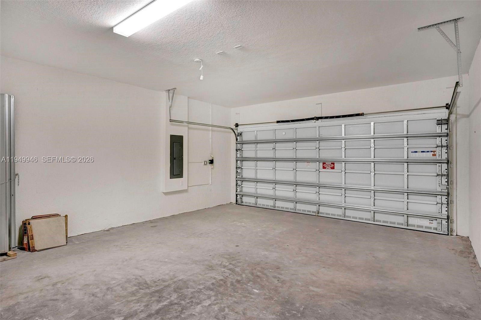 PINE VISTA - Residential