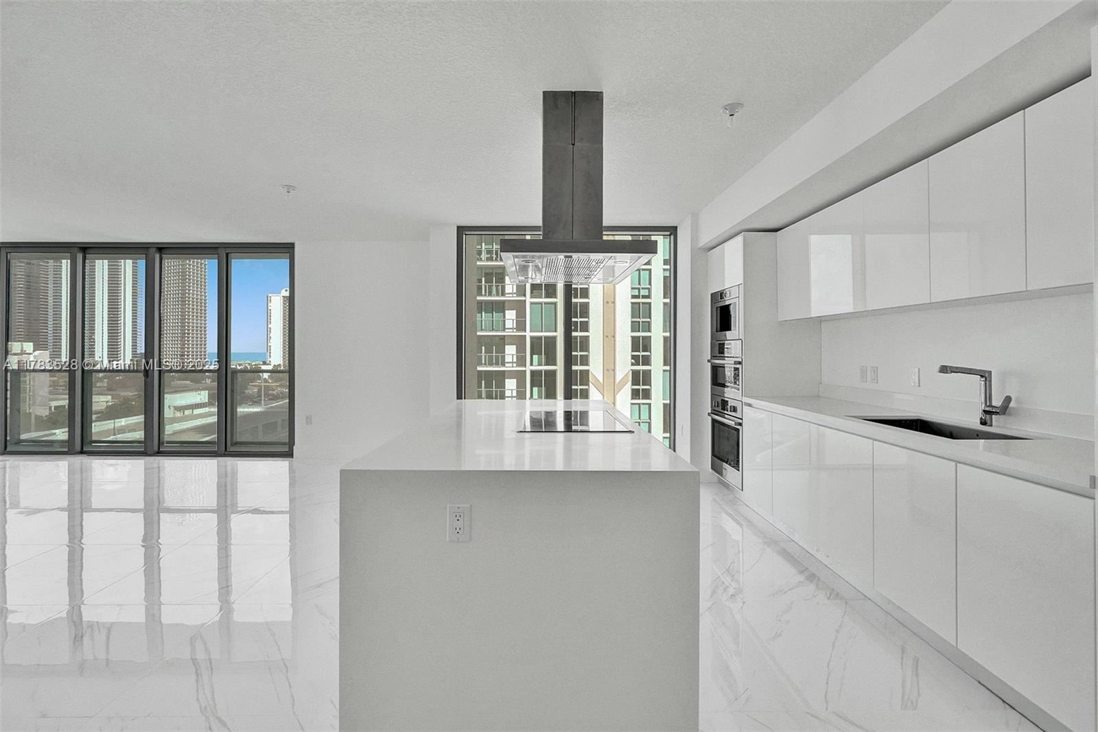 330 Sunny Isles Blvd 5-907