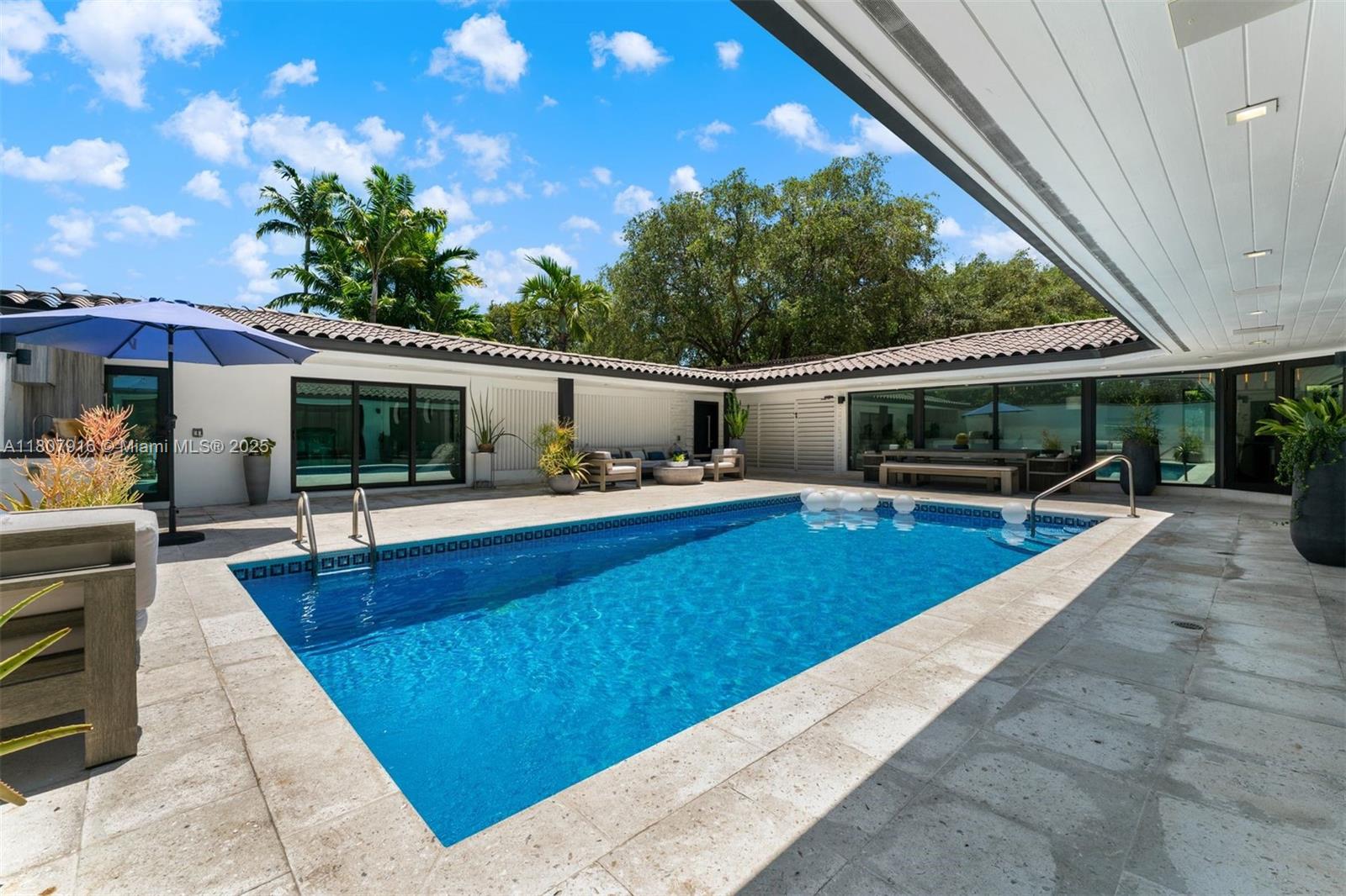 BAY POINT - Residential