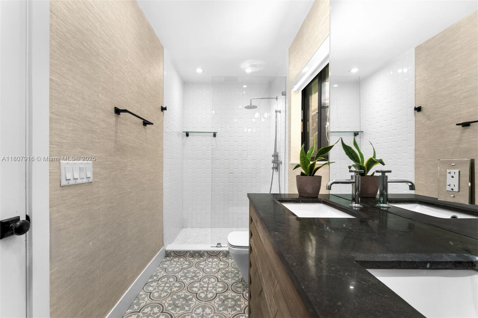 BAY POINT - Residential