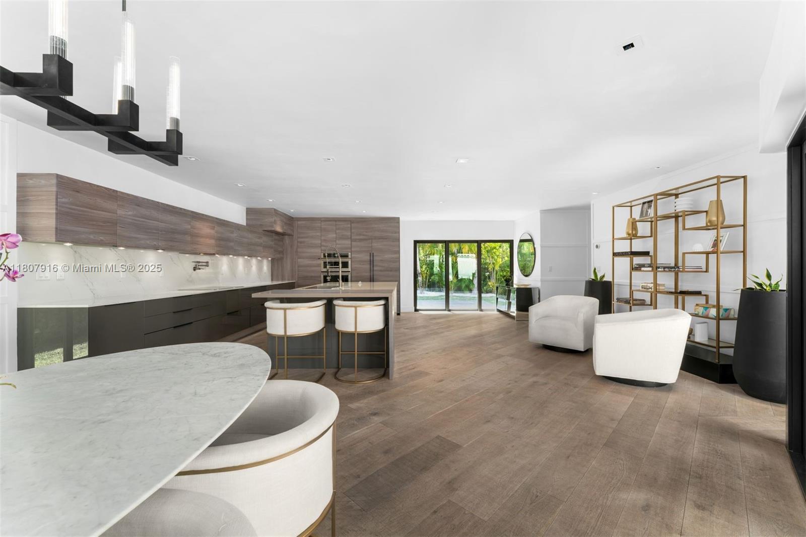 BAY POINT - Residential