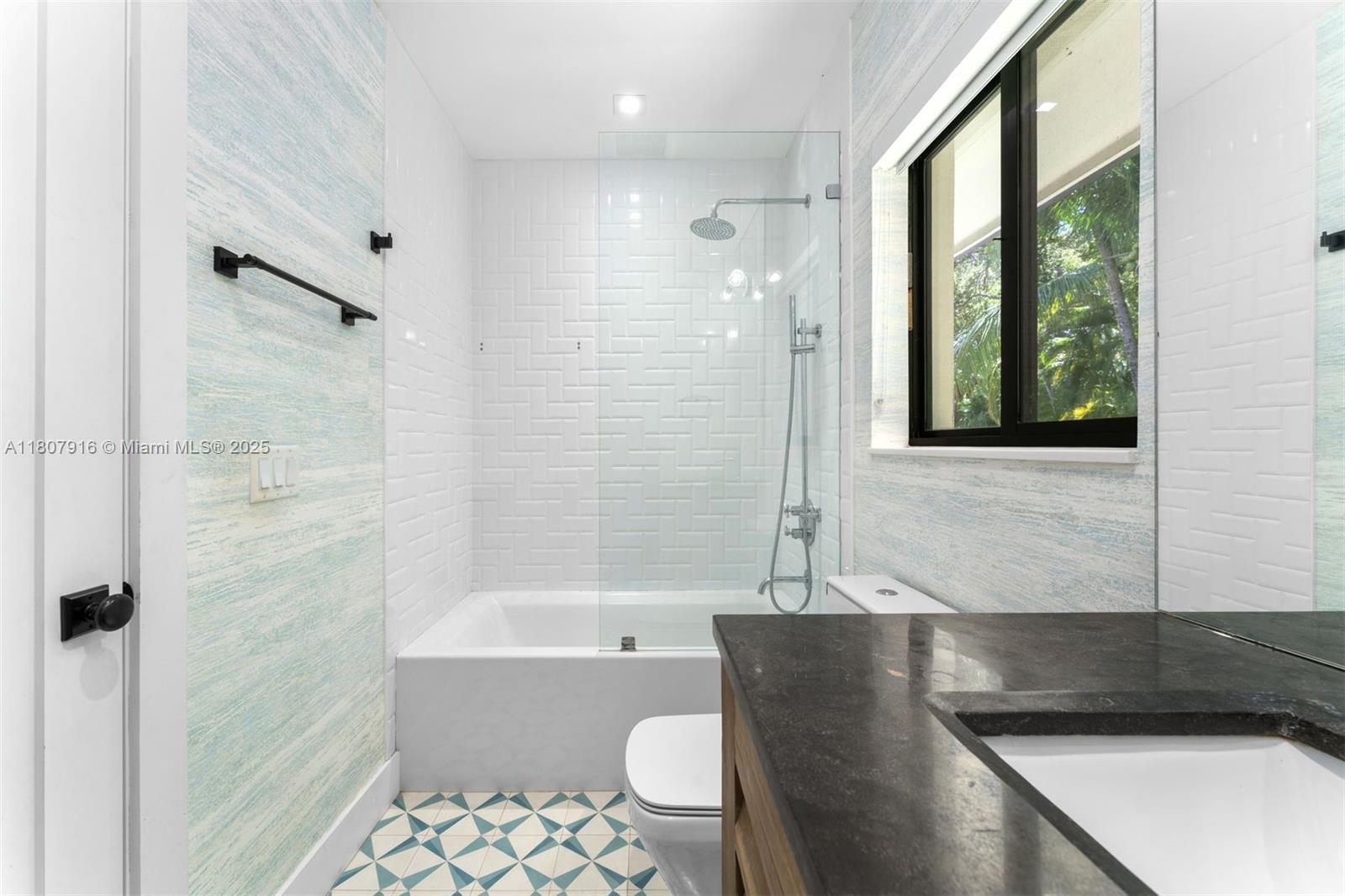 BAY POINT - Residential