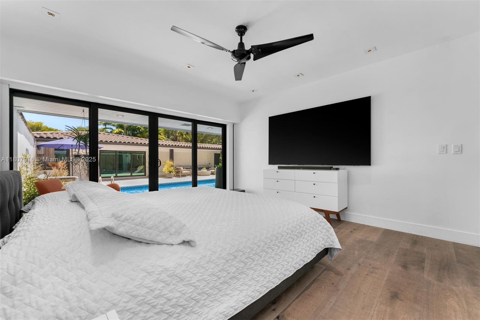 BAY POINT - Residential