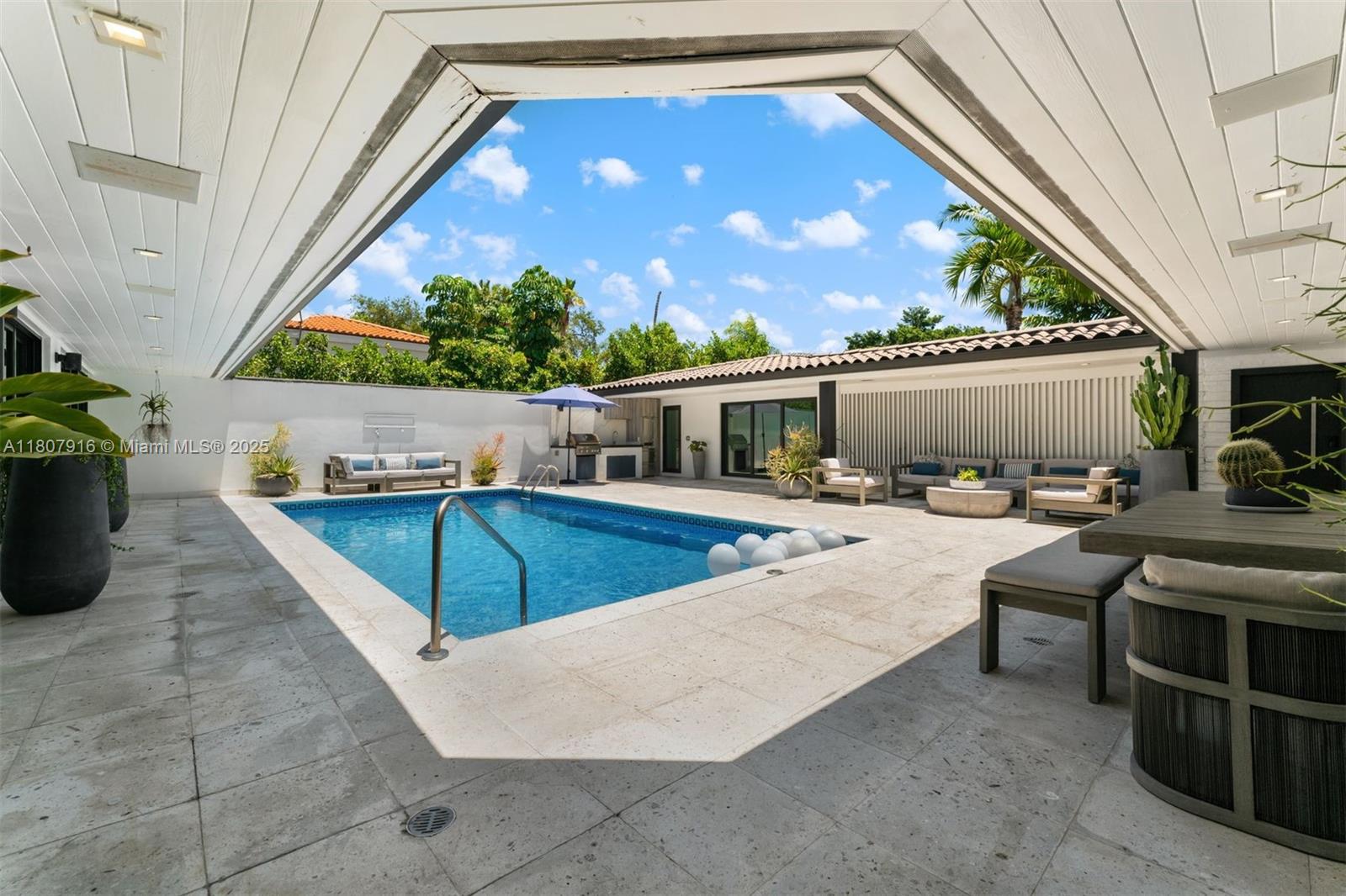 BAY POINT - Residential