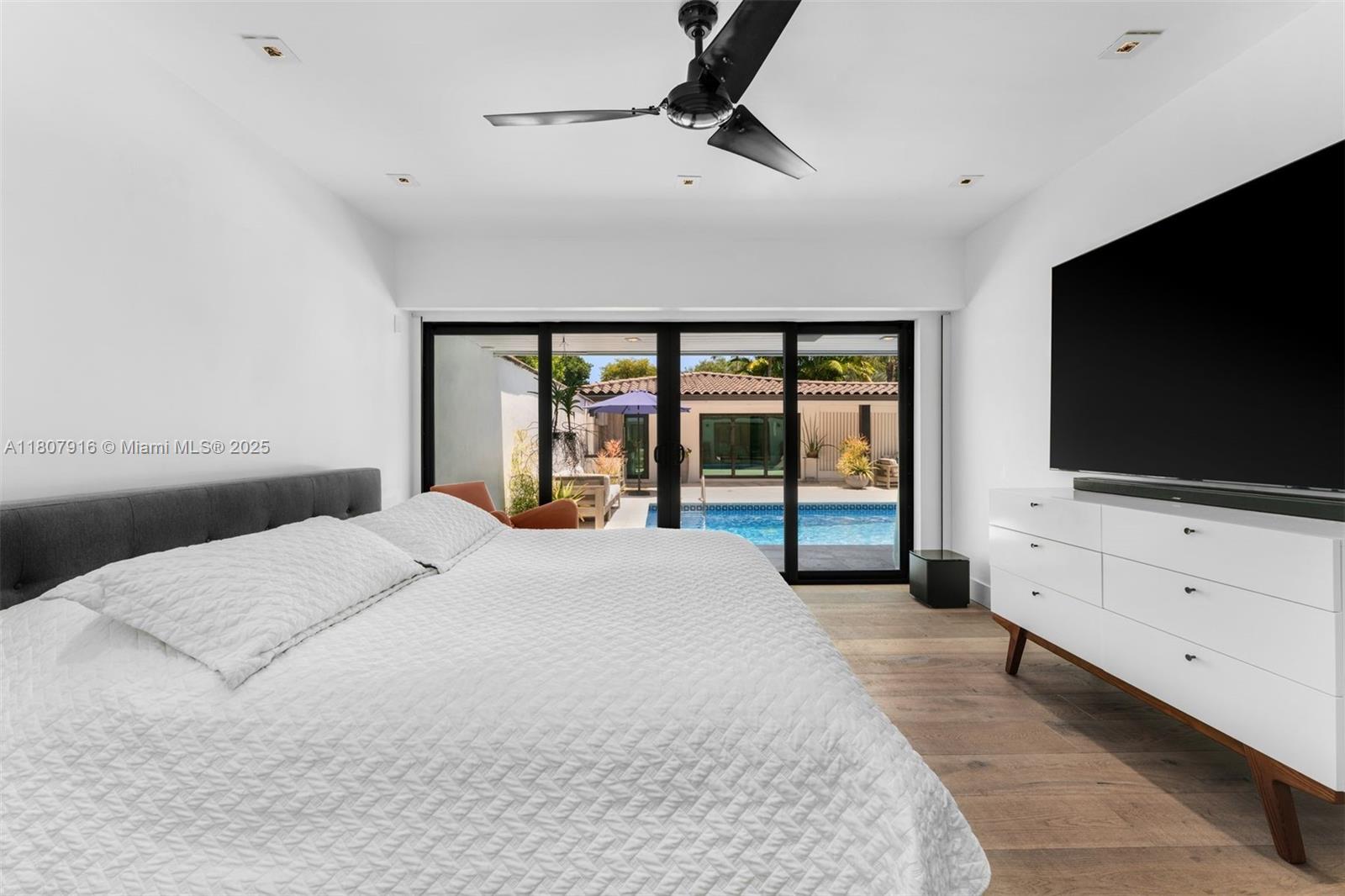 BAY POINT - Residential