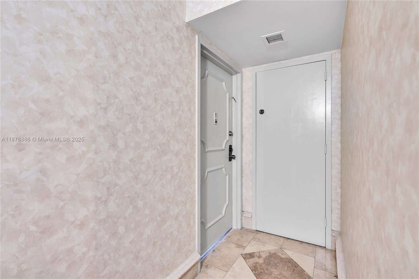 QUADOMAIN TOWER I AND IV - Residential Lease