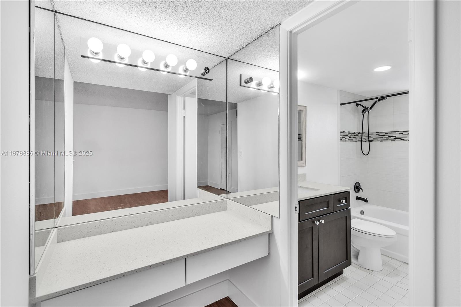 QUADOMAIN TOWER I AND IV - Residential Lease