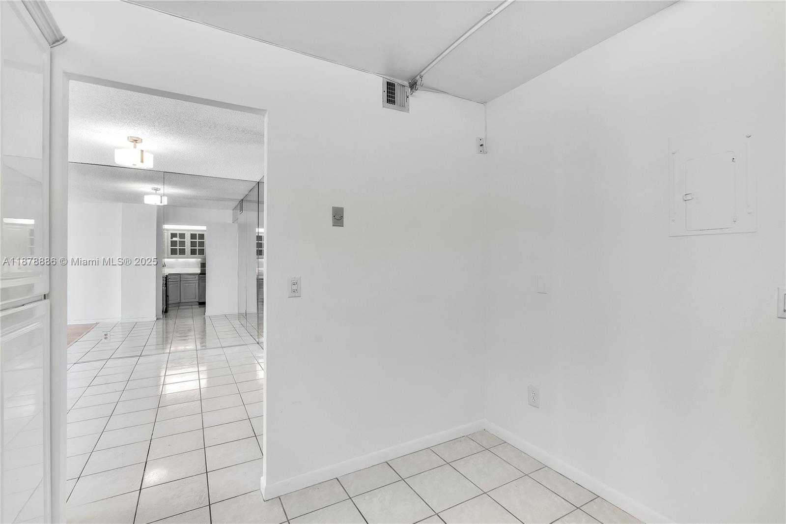 QUADOMAIN TOWER I AND IV - Residential Lease