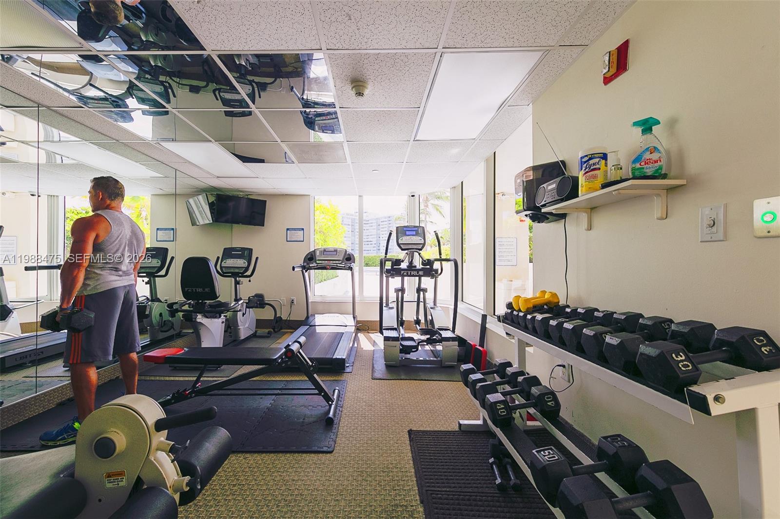 ST TROPEZ OCEAN CONDO - Residential Lease