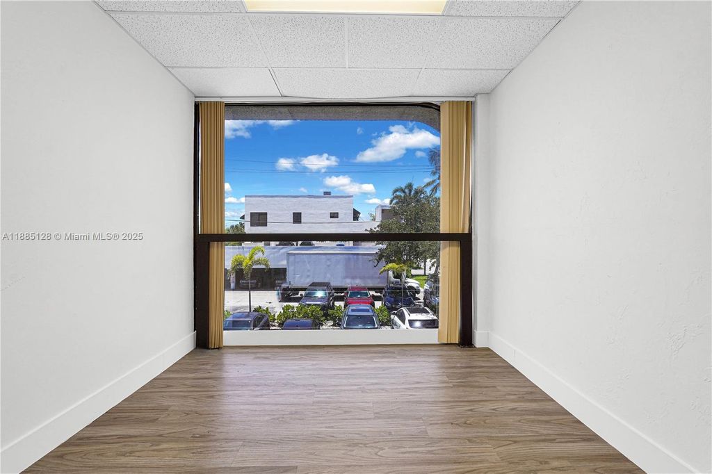 Photo of 2691 E Oakland Park Blvd #203B, Fort Lauderdale, FL 33306 (MLS # A11885128)