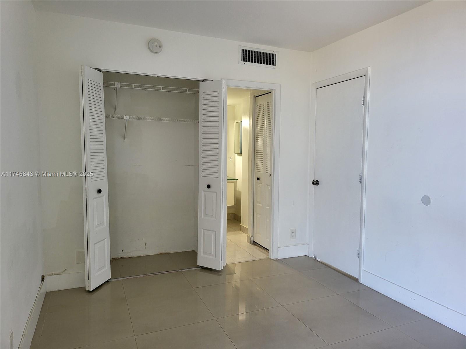 CORONADO CONDO- TOWER II - Residential