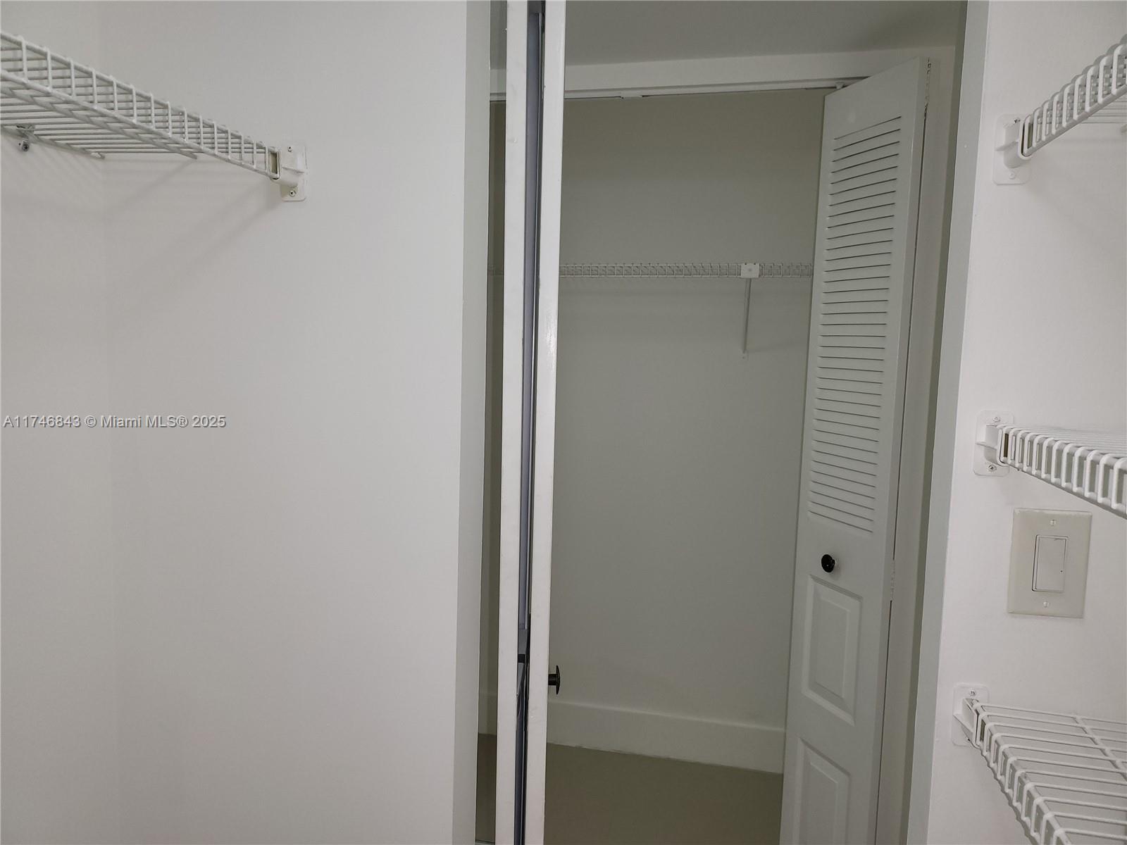 CORONADO CONDO- TOWER II - Residential