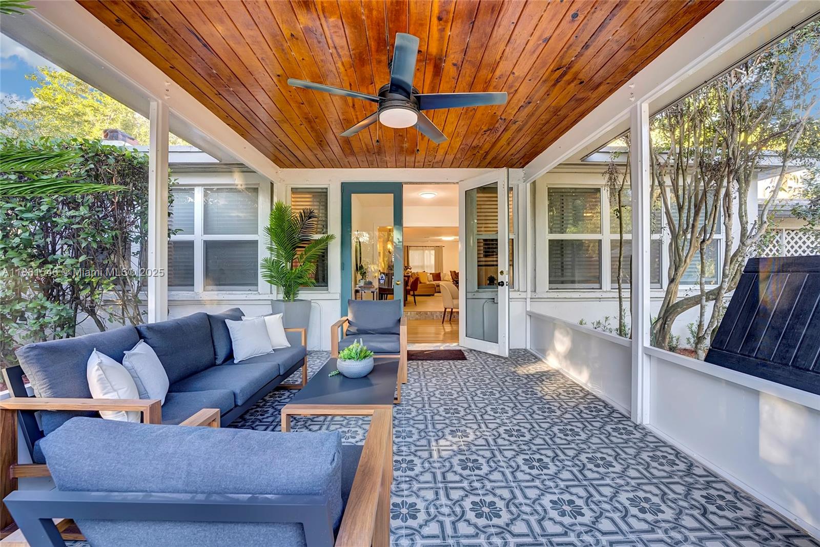 FLA FRUIT LANDS CO - Residential
