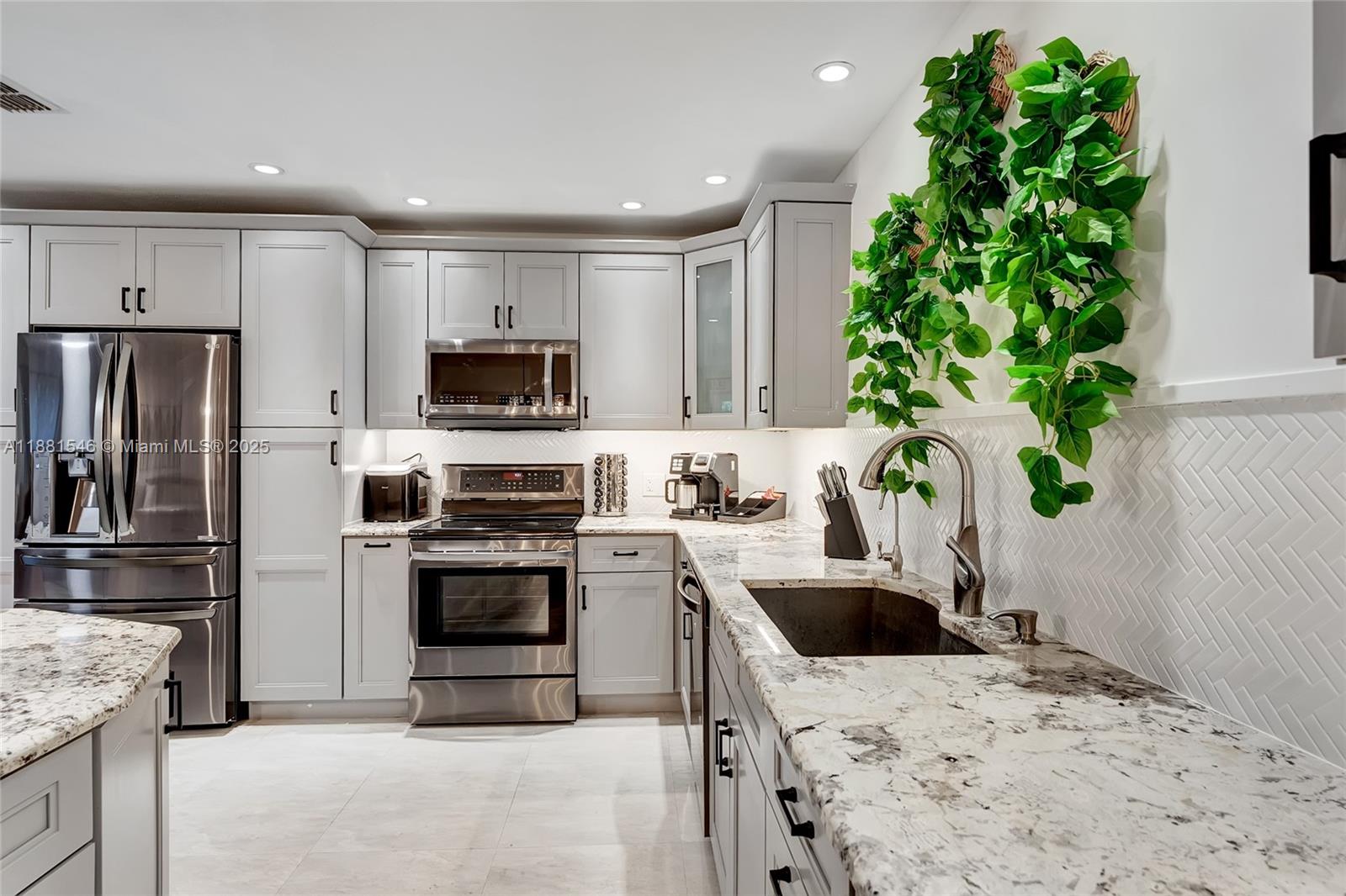 FLA FRUIT LANDS CO - Residential