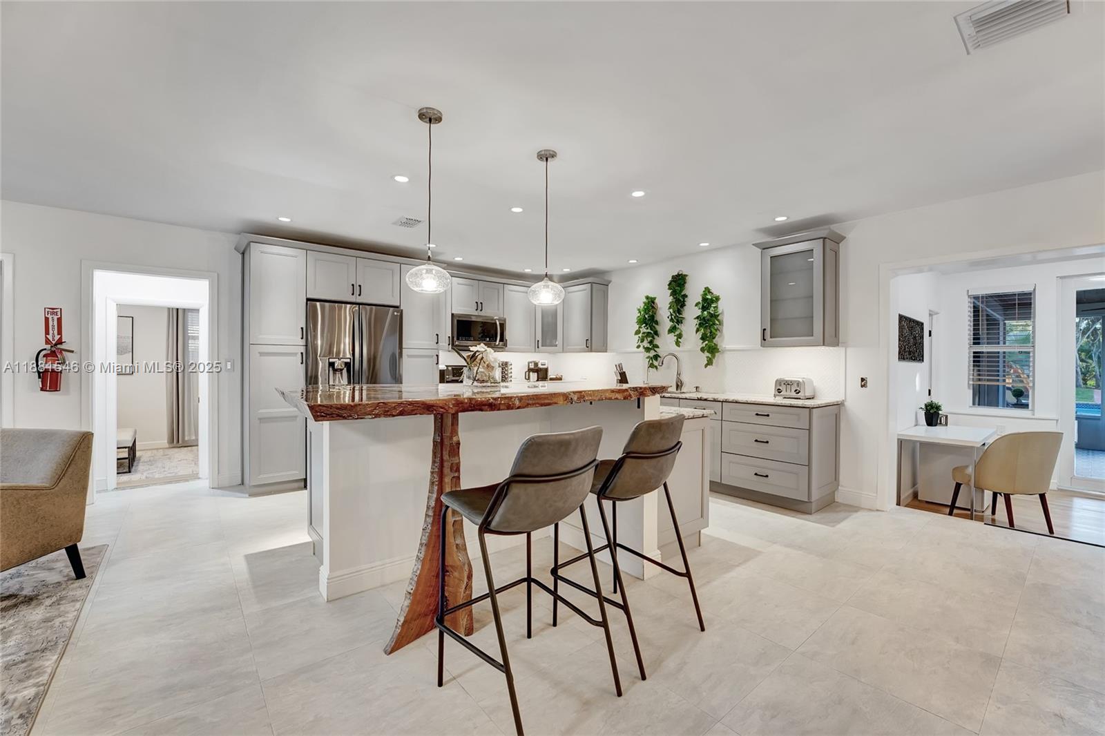 FLA FRUIT LANDS CO - Residential