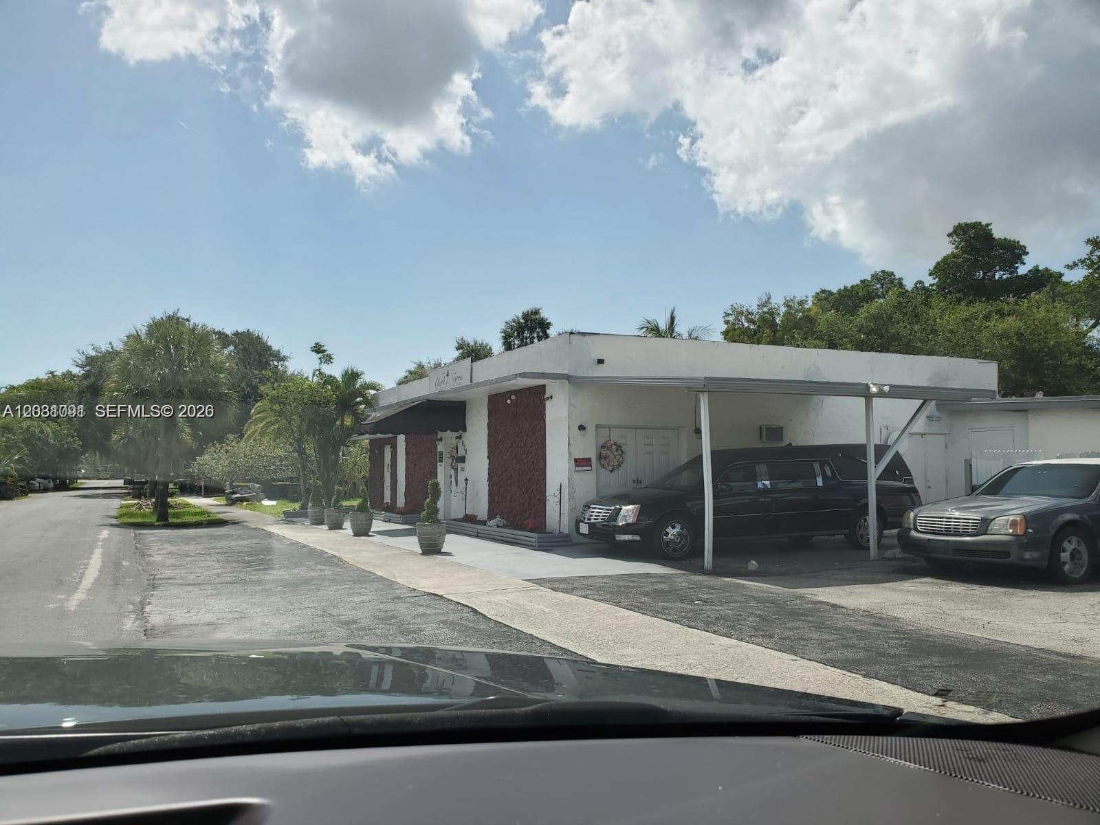 608 SW 12th Ave