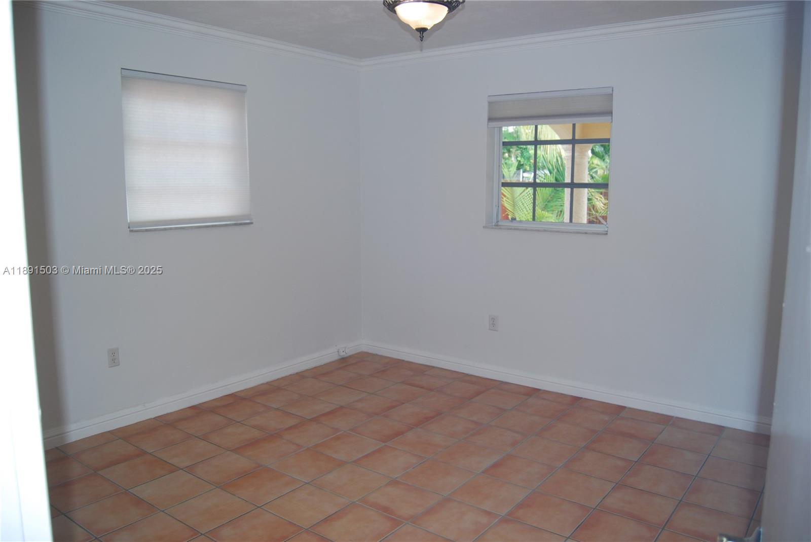 REV PL OF COUNTRY CLUB ES - Residential Lease