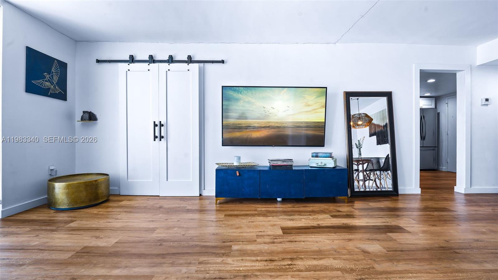 COMMODORE PLAZA CONDO - Residential