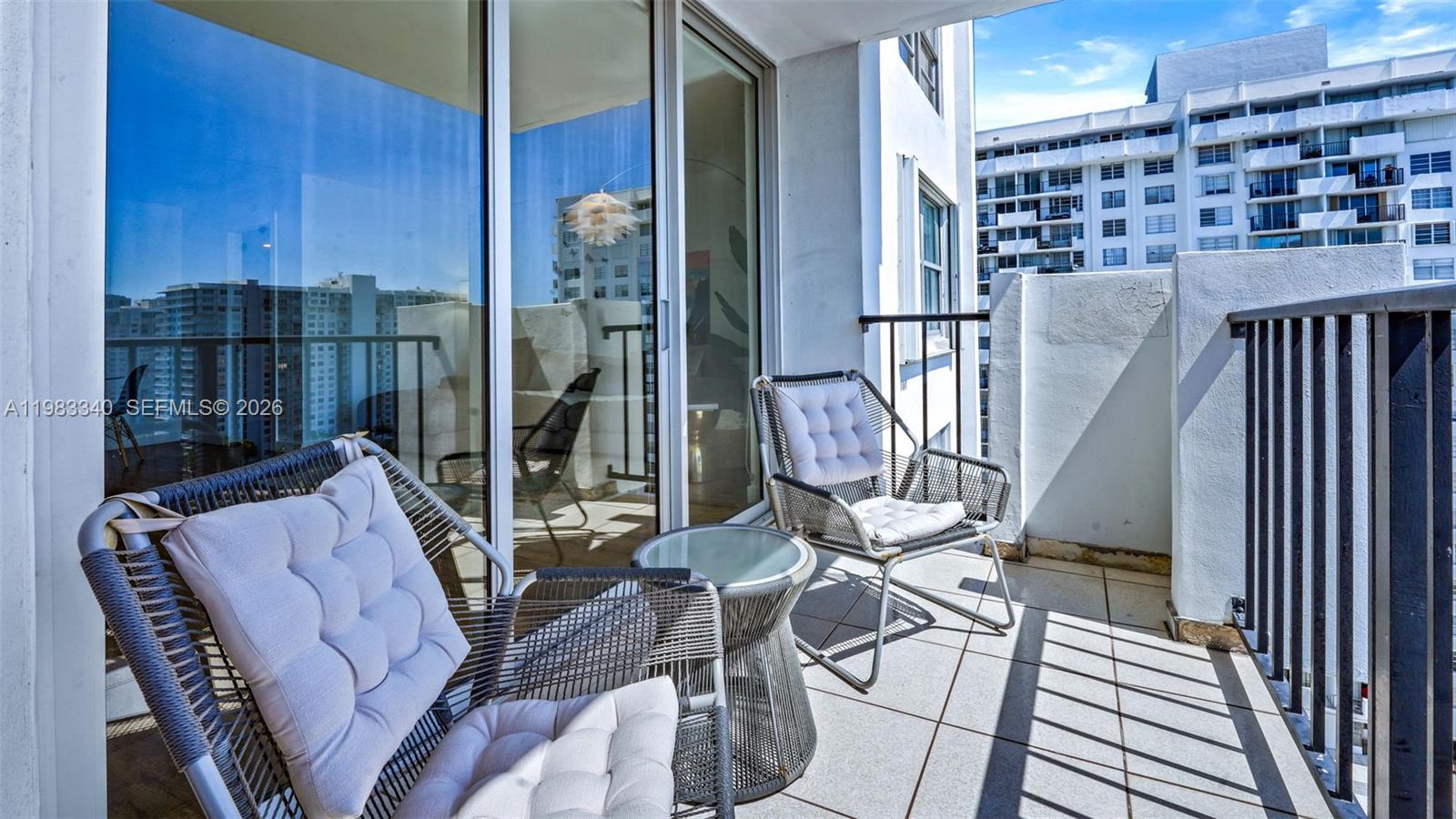 COMMODORE PLAZA CONDO - Residential