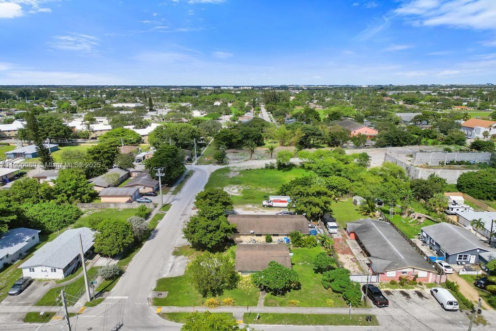 NORTH WEST LAUDERDALE - Residential Income