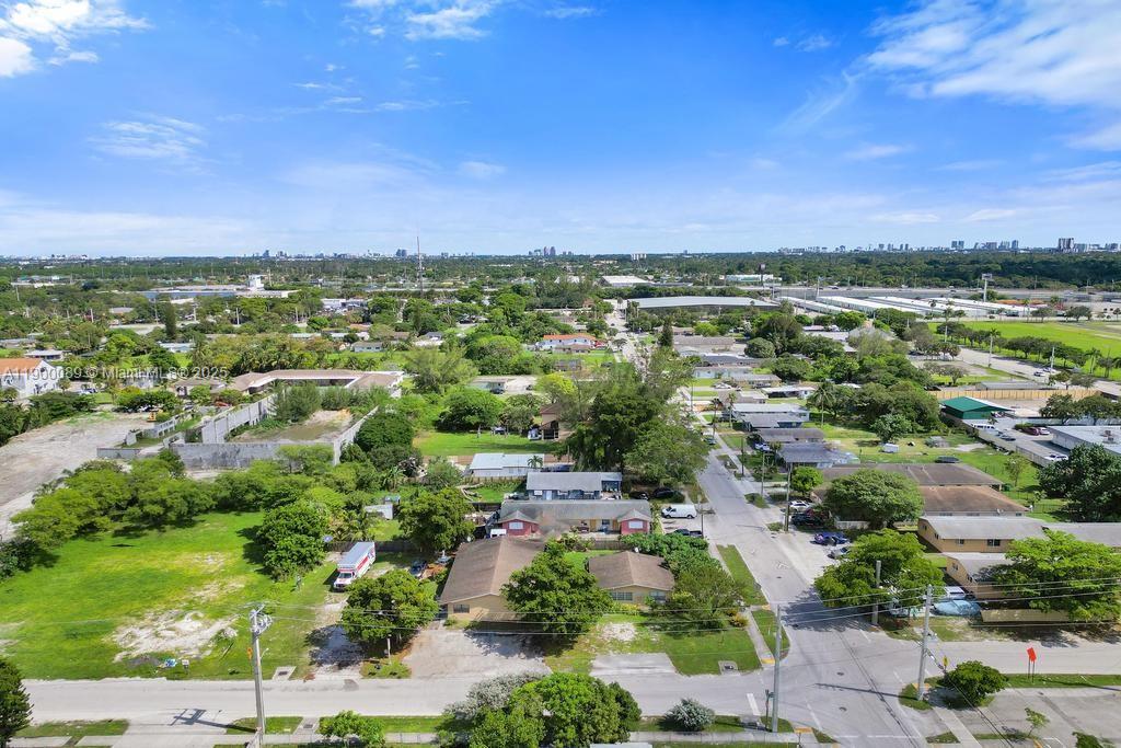 NORTH WEST LAUDERDALE - Residential Income