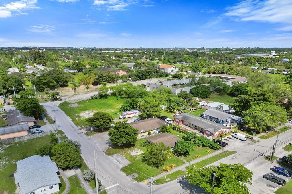 NORTH WEST LAUDERDALE - Residential Income