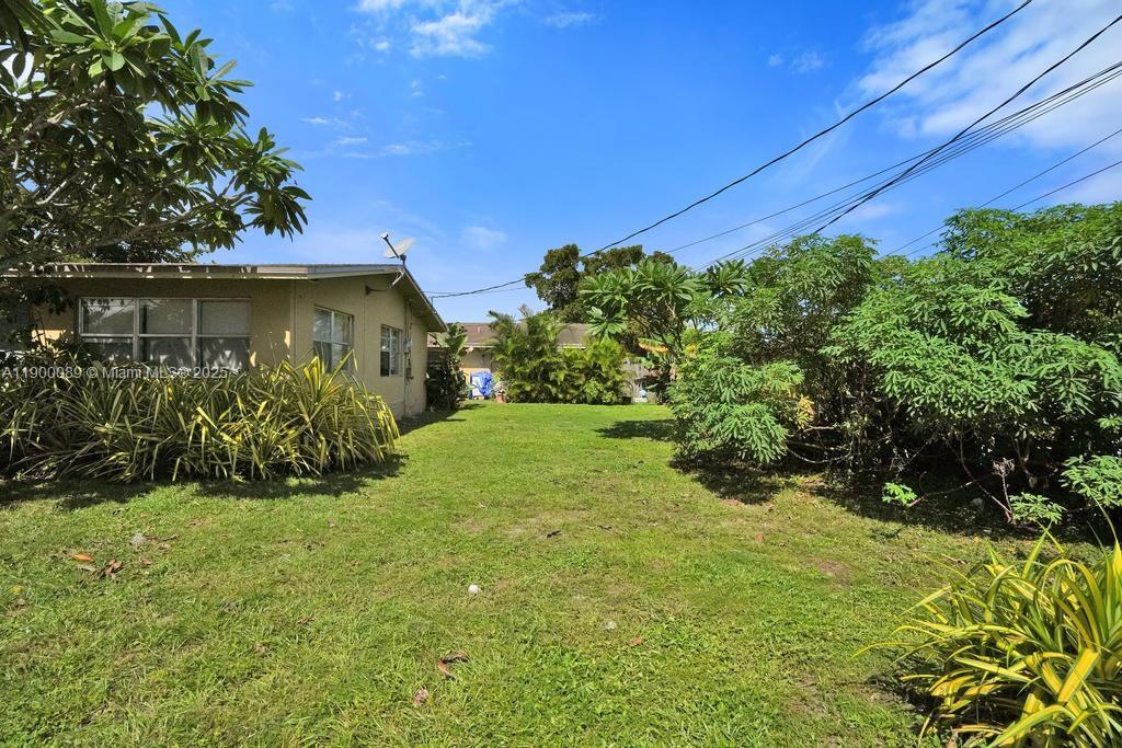 2321 NW 20th St