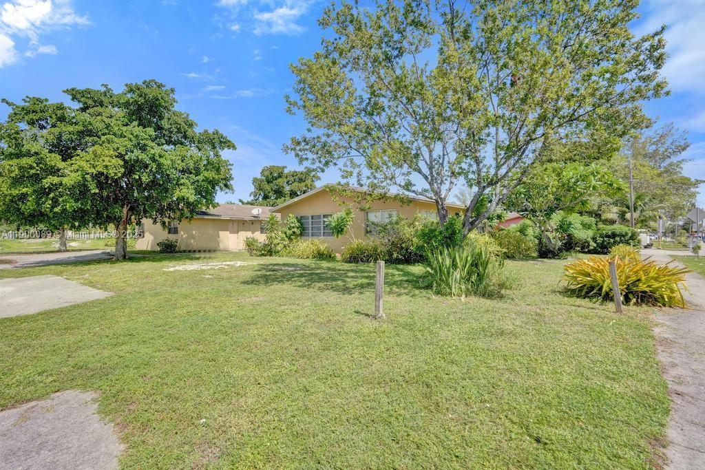 NORTH WEST LAUDERDALE - Residential Income