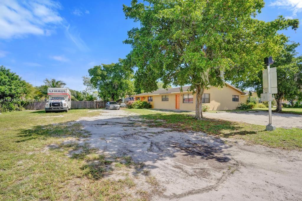 NORTH WEST LAUDERDALE - Residential Income