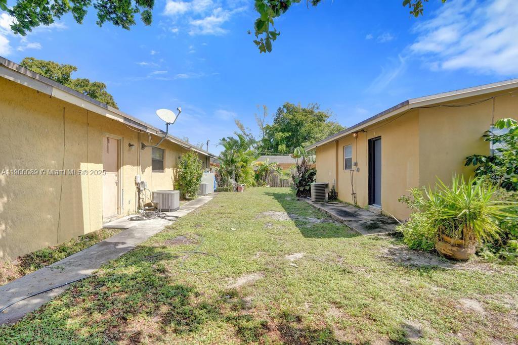 NORTH WEST LAUDERDALE - Residential Income