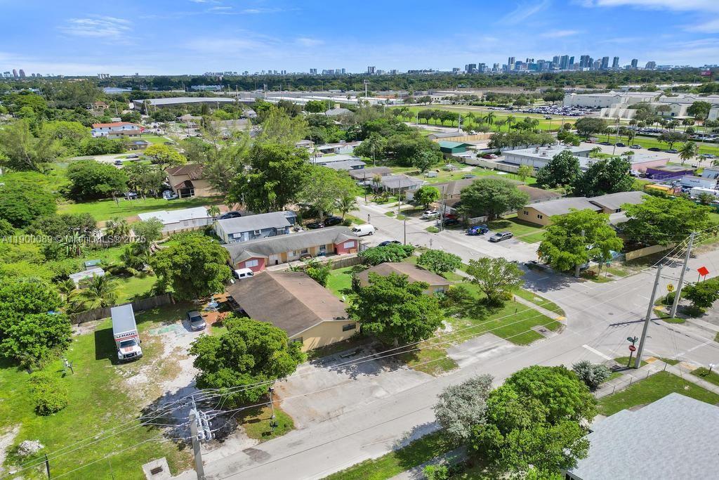 NORTH WEST LAUDERDALE - Residential Income