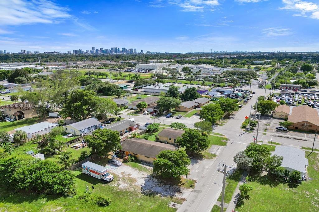 NORTH WEST LAUDERDALE - Residential Income