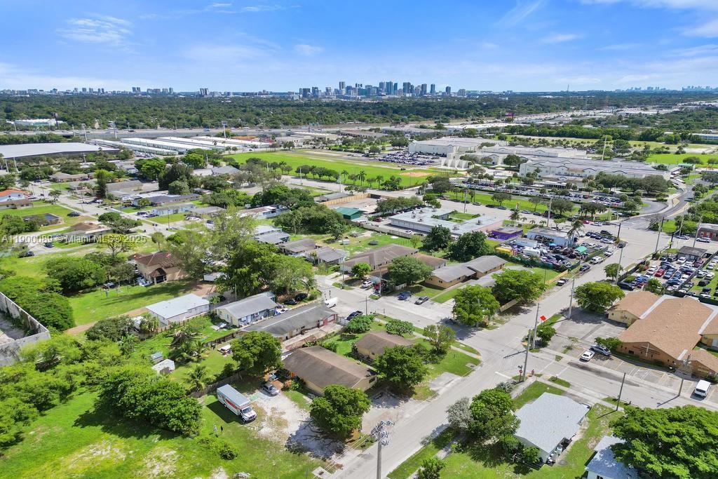 NORTH WEST LAUDERDALE - Residential Income