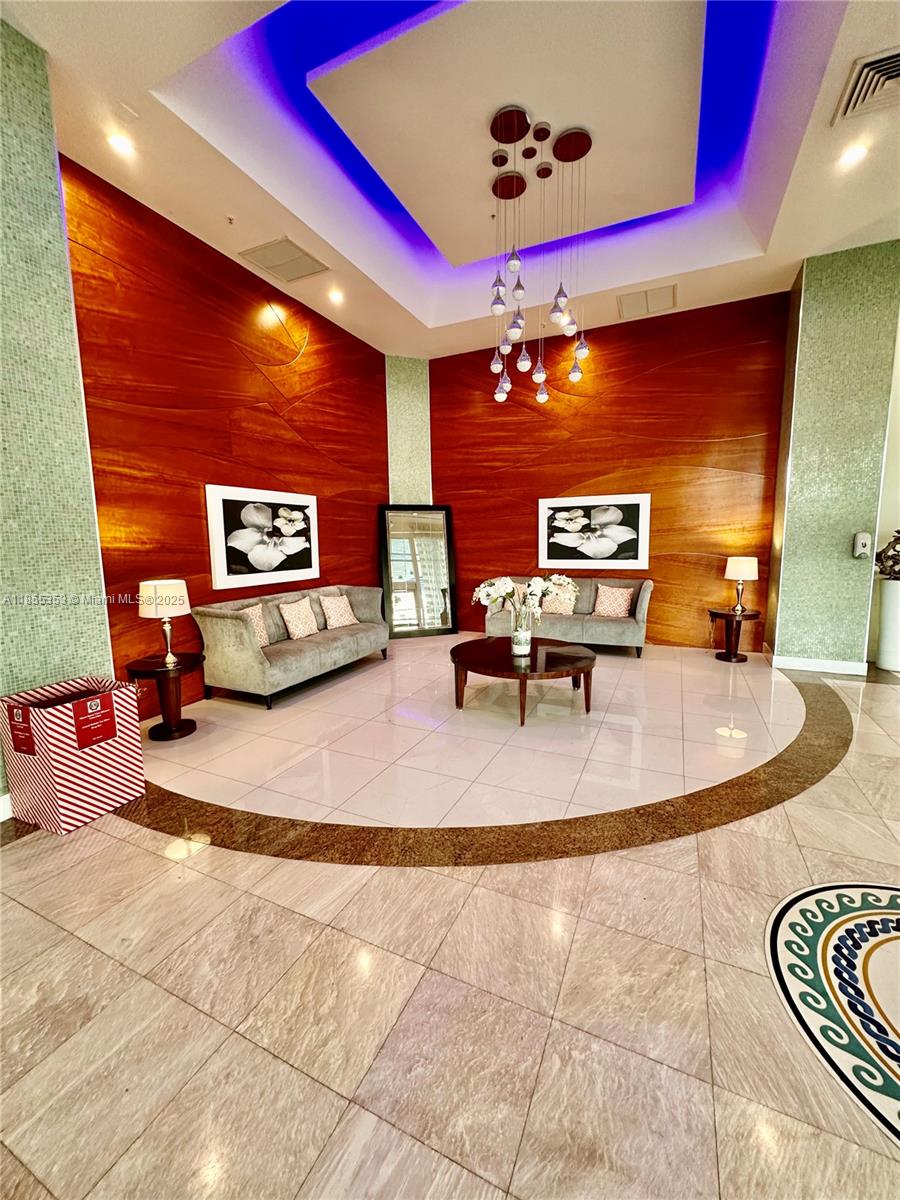 LA GORCE PALACE CONDO - Residential