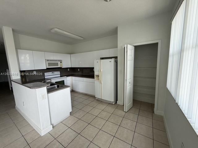 DORAL ISLES NORTH SEC TWO - Residential