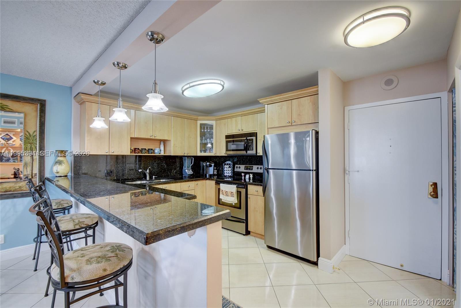 HALLMARK OF HOLLYWOOD CON - Residential Lease