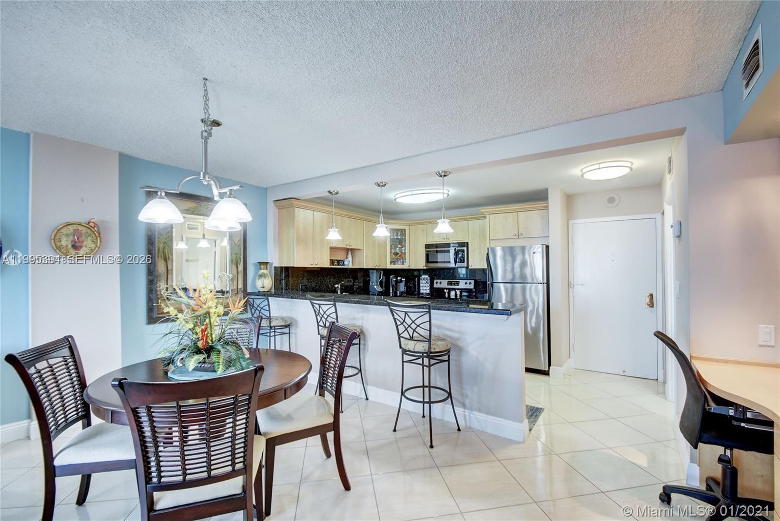 HALLMARK OF HOLLYWOOD CON - Residential Lease