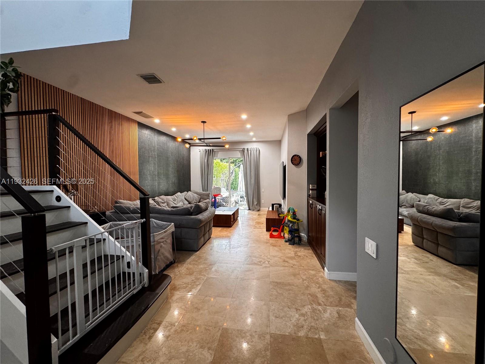 THREE ISLANDS 3RD SECTION - Residential Lease