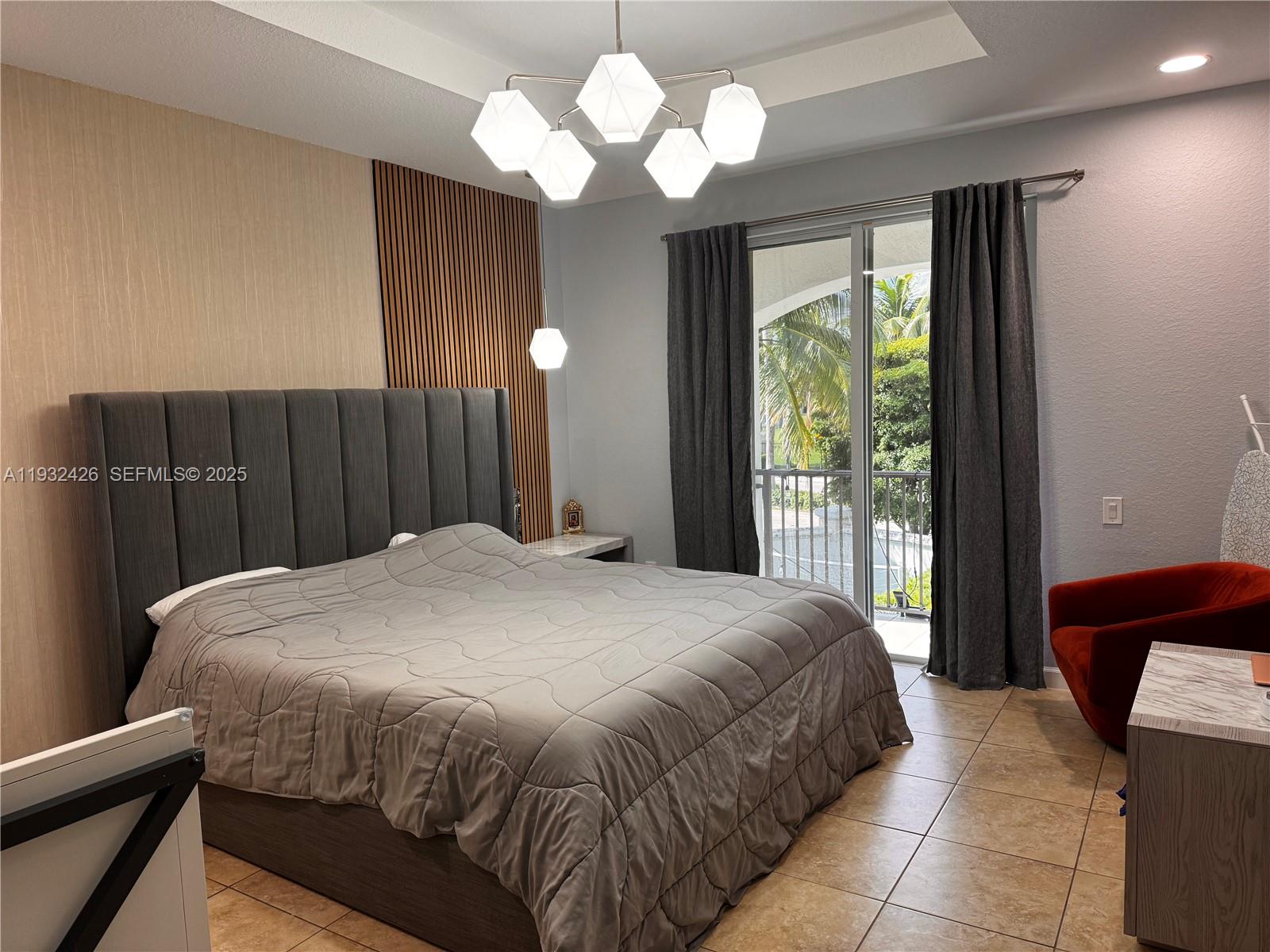 THREE ISLANDS 3RD SECTION - Residential Lease