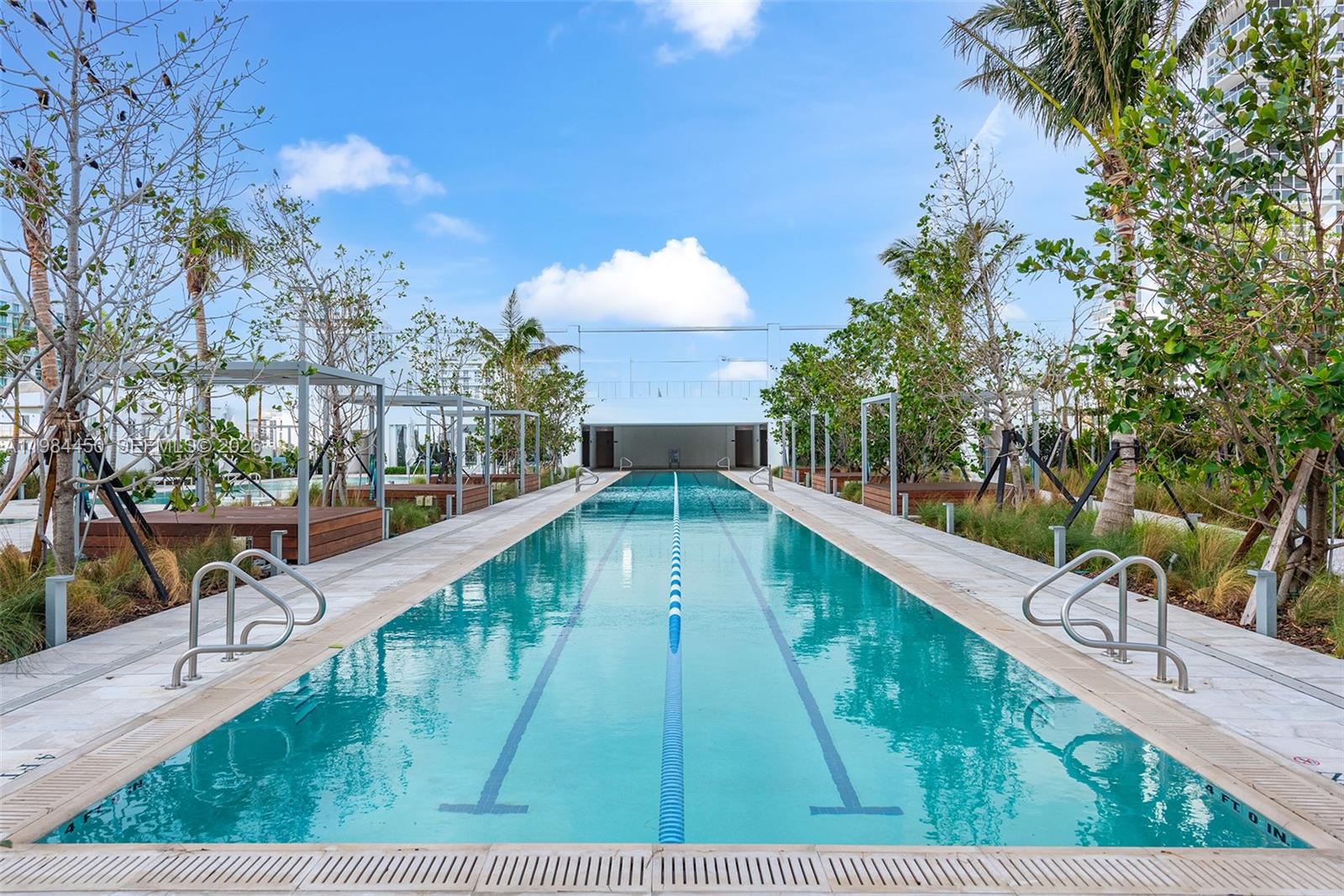 ESCOTTONIA PARK - Residential