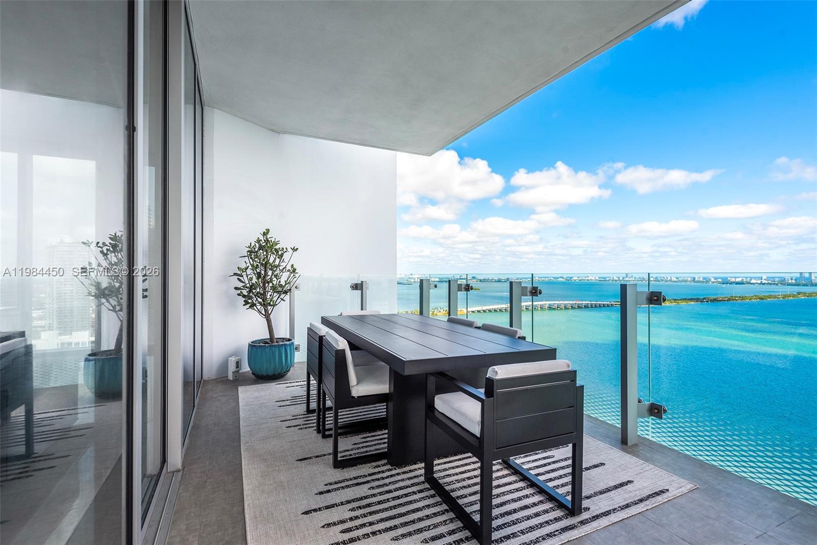 ESCOTTONIA PARK - Residential