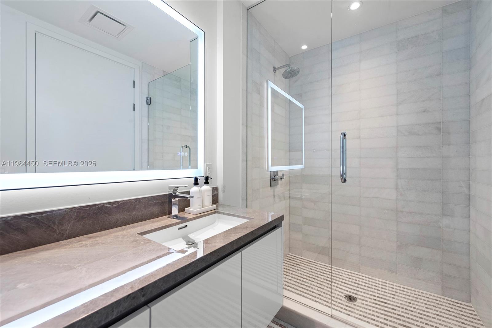 ESCOTTONIA PARK - Residential