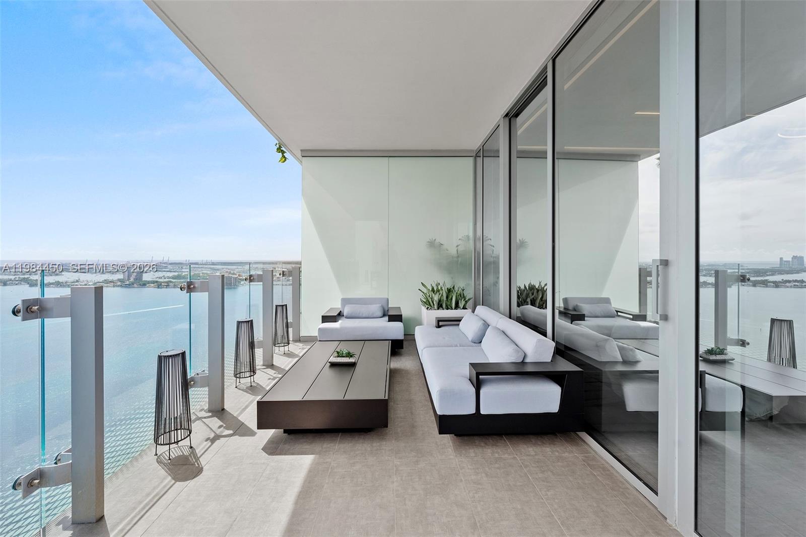 ESCOTTONIA PARK - Residential