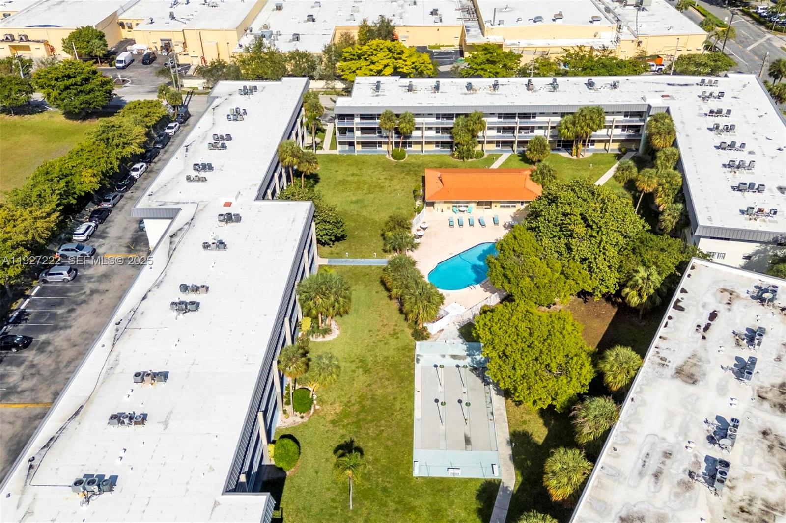 PARADISE BY THE SEA CONDO - Residential