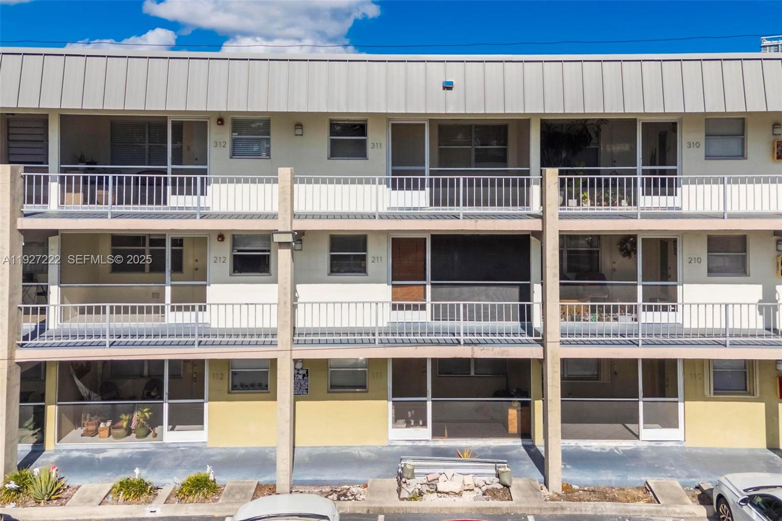 PARADISE BY THE SEA CONDO - Residential