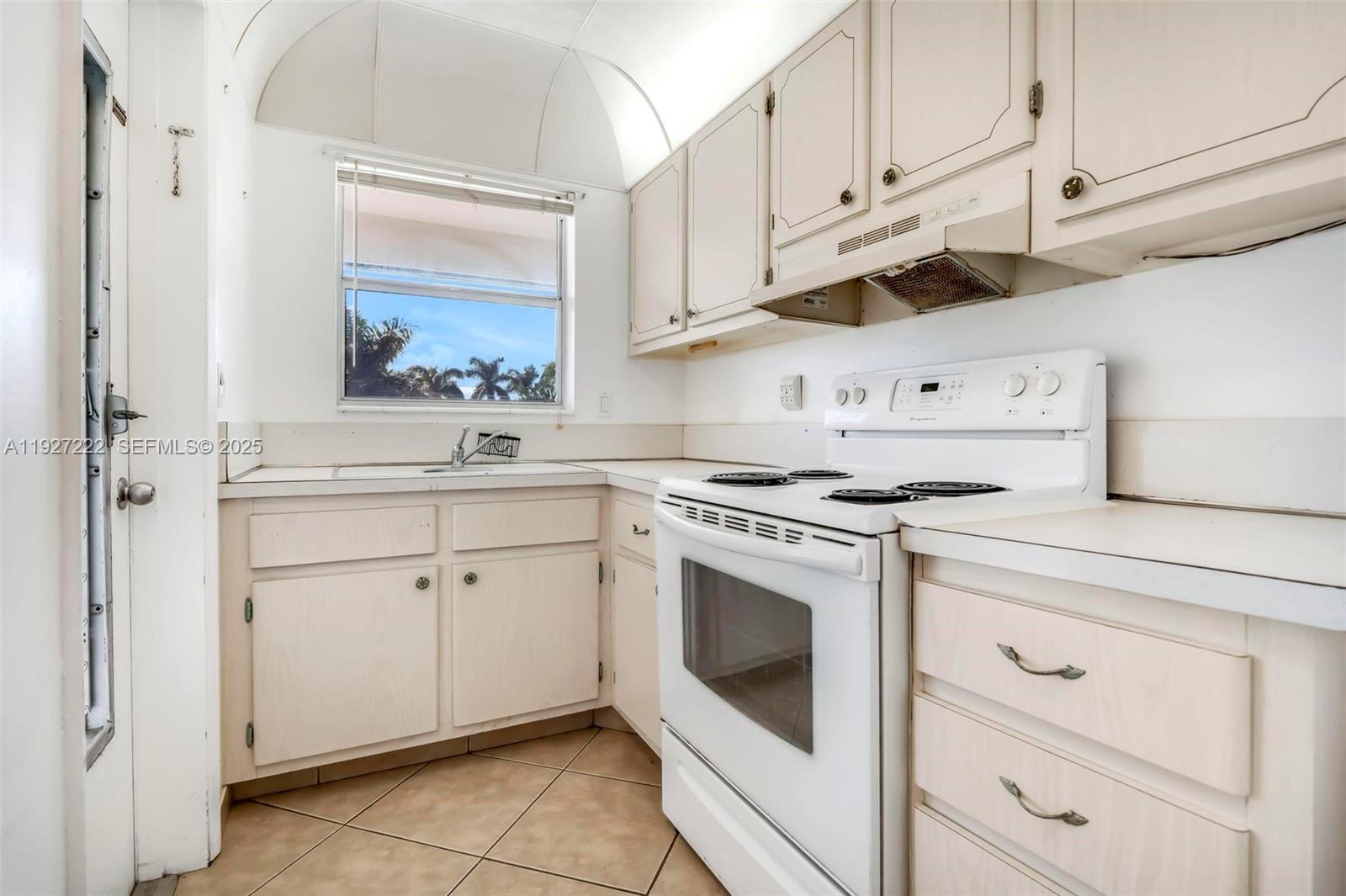 PARADISE BY THE SEA CONDO - Residential