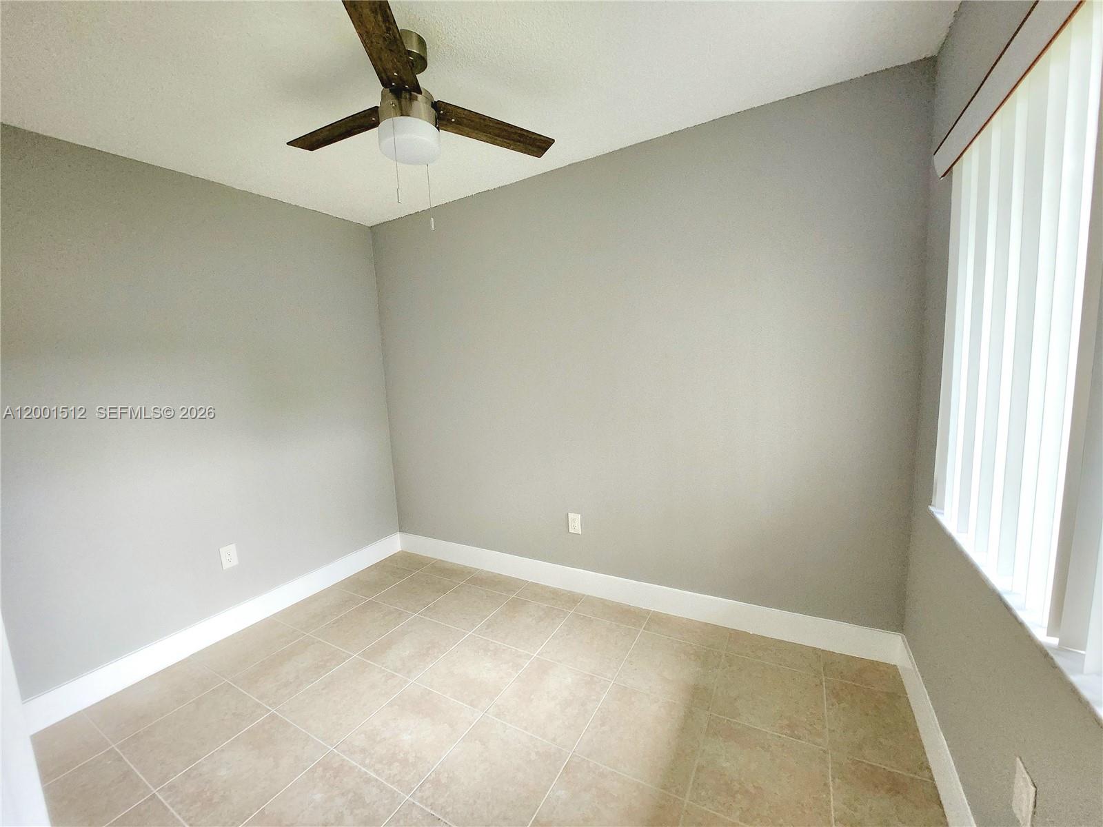 LAUDERDALE - Residential Lease