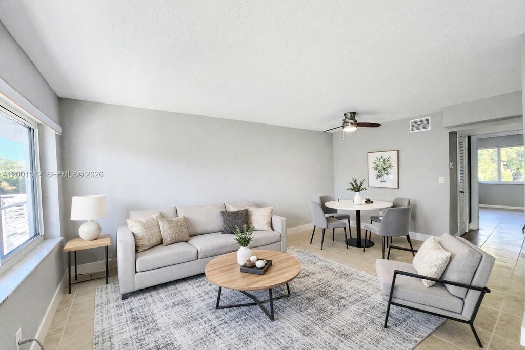 Photo of 335 SW 20th St #9, Fort Lauderdale, FL 33315 (MLS # A12001512)